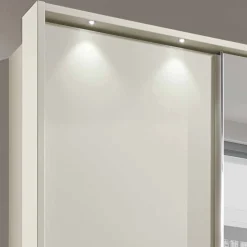 Beiger Schlafzimmerschrank Pastranav mit sechs Schubladen