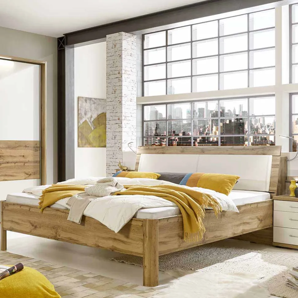 Bett Neriman mit Bettkasten im Kopfteil