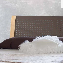 Bett Ternin in Braun Stahl