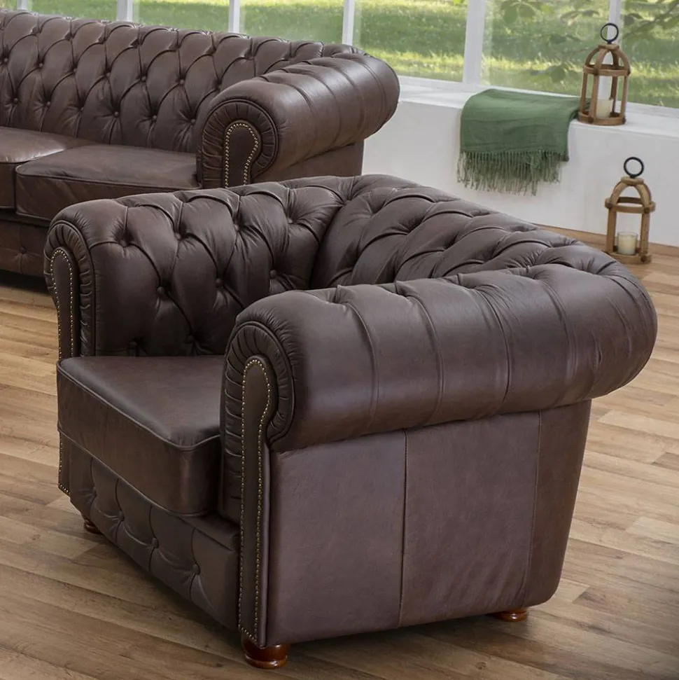 Brauner Chesterfieldsessel mit Lederbezug - Pluna