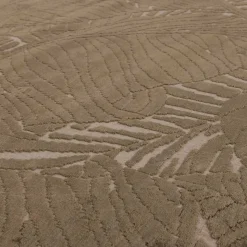 Brauner Teppich mit Blätter Muster - Ciarto