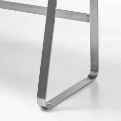 Bürotisch Camona mit Kabeldurchlass