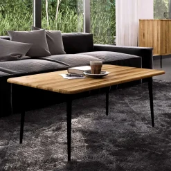 Couchtisch aus Wildeiche mit Stahlbeinen - Casarius