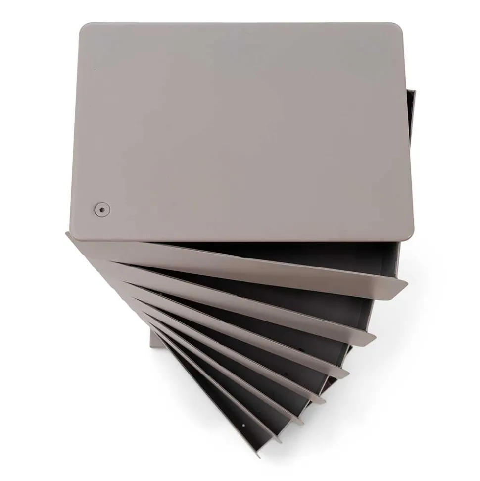 Design Hochkommode aus Stahl in Taupe - Ciranda