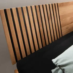 Design Holzbett aus Wildeiche 140x200 - Manarola