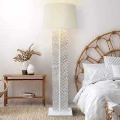 Design Stehleuchte in Weiß - Syrianco