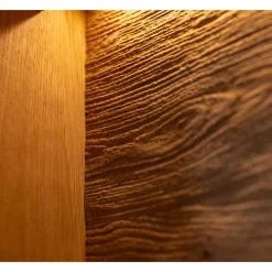 Eichenholz Hängevitrine mit LED Beleuchtung - Judita