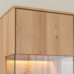 Eichenholz Vitrine mit LED Beleuchtung - Judita
