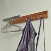 Elegante Hängegarderobe aus Eichenholz - Skowera
