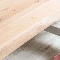 Esstisch mit Baumkante Eiche gekälkt - Ugolina