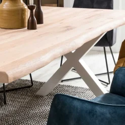 Esszimmertisch mit Naturkante Eiche gekälkt - Emlina