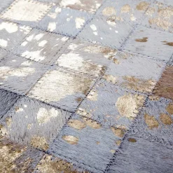 Fellteppich im Patchwork Design mit Gold Akzenten - Fakoa