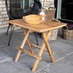 Geölter Gartentisch aus Teak Massivholz - Adaja