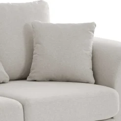 Helle Wohnzimmercouch mit drei Sitzplätzen - Unventra