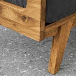 Hellgraues Stoff Sofa mit Wildeiche Gestell - Hardus