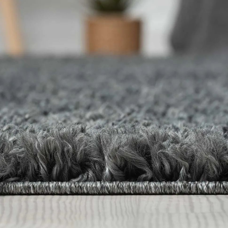 Hochflor Teppich in dunklem Grau - Bescion