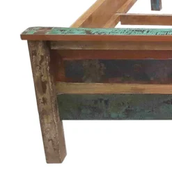 Holzbett Jamaica in Braun Bunt