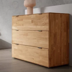 Holzkommode aus parkettverleimter Wildeiche - Kassanda