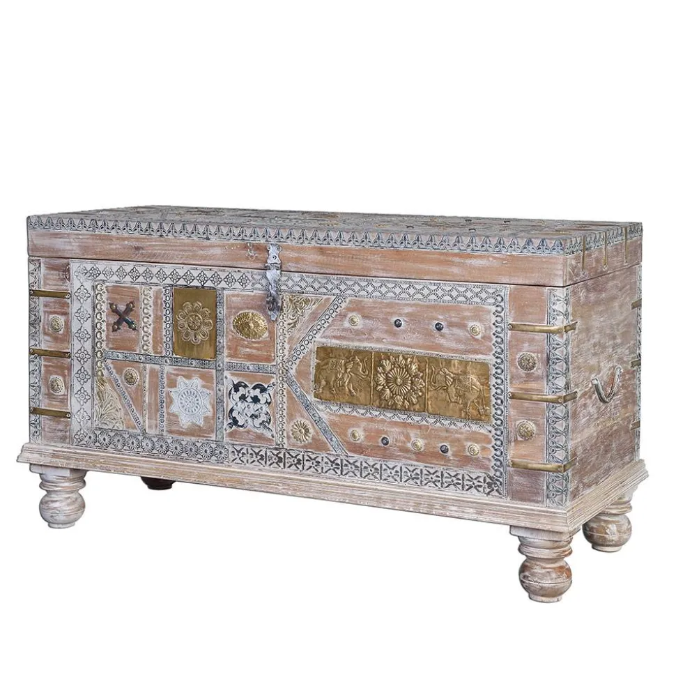 Holztruhe - ausgefallen gestaltet - Abraham