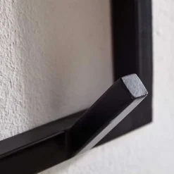 Industrial Garderobe mit Hutboden aus Akazie - Seletana