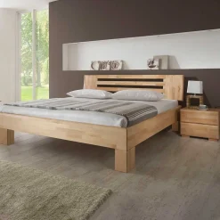 Kernbuche Bett Issiaco und zwei Nachtschränke (dreiteilig)