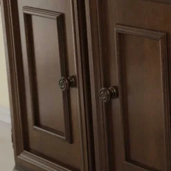 Klassische Kommode mit Schublade und Doppeltür - Manicos