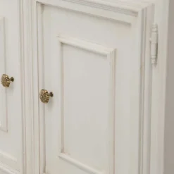 Klassischer TV Unterschrank in Antikweiß - Vicina