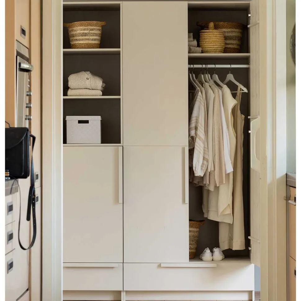 Kleiderschrank in Hellgrau - Anela