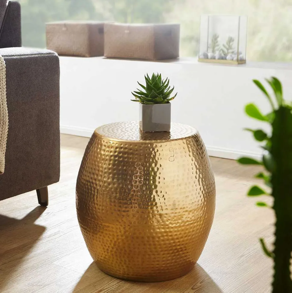 Lackierter Metall-Beistelltisch in Gold - Franc