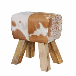 Landhaus Sitzhocker Darinca mit Ziegenfell und Holz