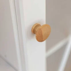 Landhaus Vitrine in Weiß & Kiefer Natur - Saluts