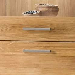 Massive Holzvitrine aus geölter Wildeiche - Loitons