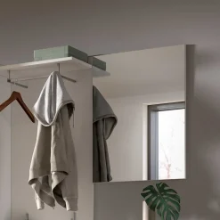 Mehrteilige Garderobenkombination in Hochglanz - Rugova I