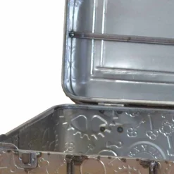 Metall Truhentisch im Koffer Design mit Print Magic Industry Style