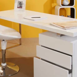 Moderner Hochglanz Schreibtisch mit drei Schubladen - Nivatus