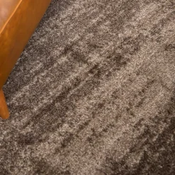 Moderner Kurzflorteppich in Brauntönen - Leandra