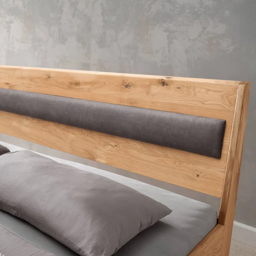 Modernes Holzbett in Wildeichefarben - Dizamora