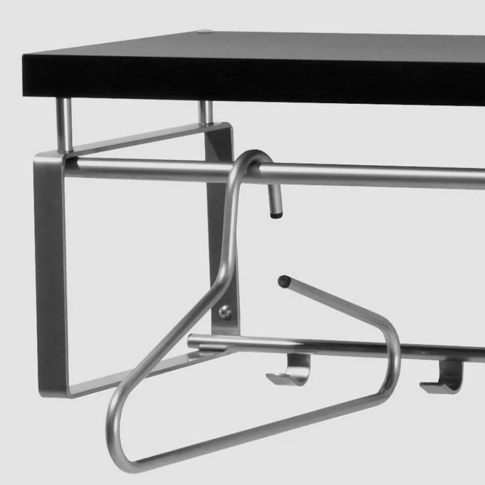 Praktische Garderobe mit Wandbefestigung - Ilina