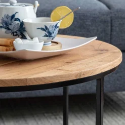 Runder Sofatisch aus Akazie & Metall - Pulvaria