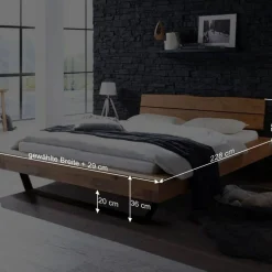 Rustikales Wildeiche Holzbett mit Metallkufen - Space