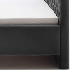 Samt Polsterbett mit Chesterfield Kopfteil - Badehma