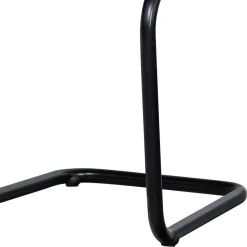 Schwarzer Freischwinger aus Kunstrattan - Babette (2er Set)