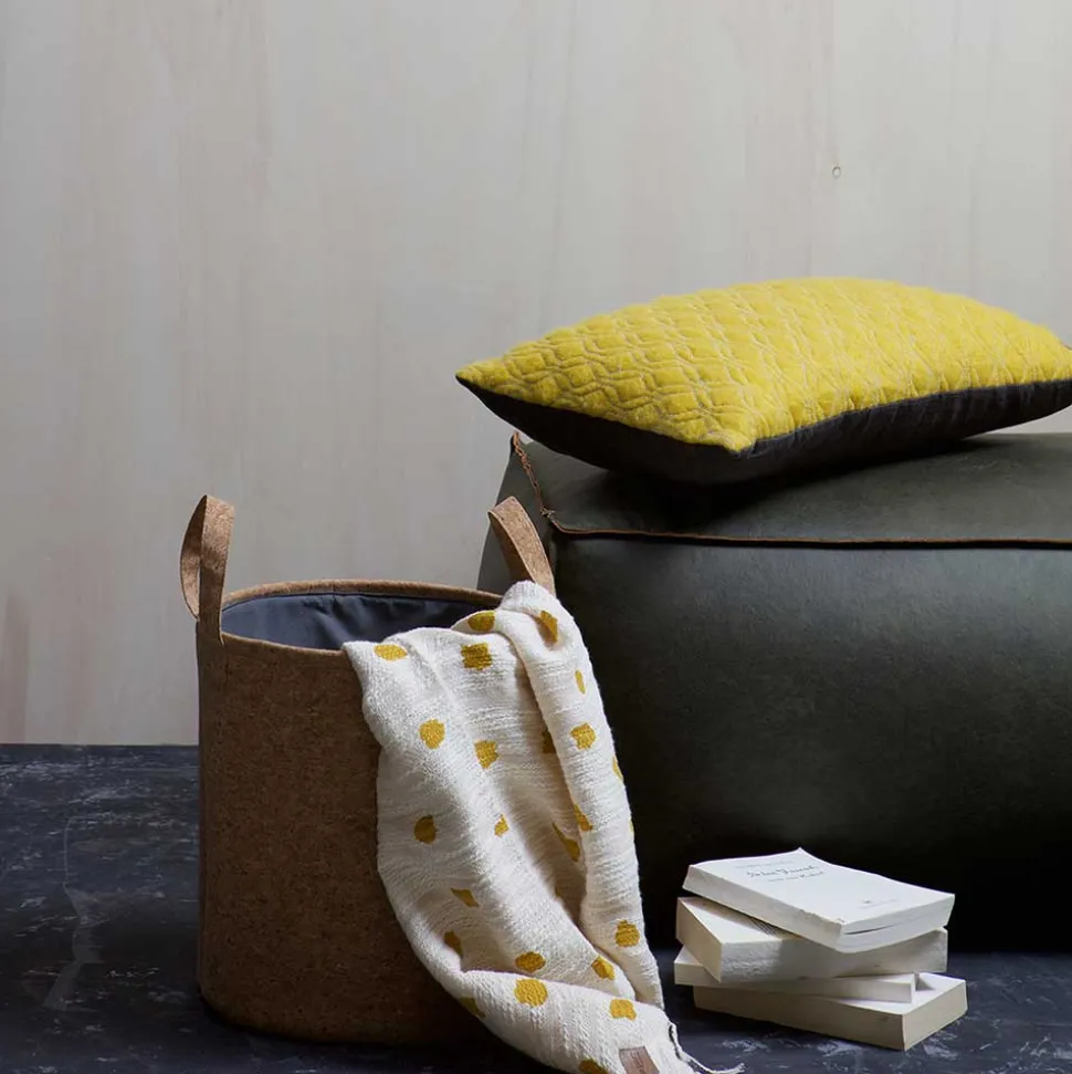 Sitzhocker Pouf Zoika in Oliv Grün