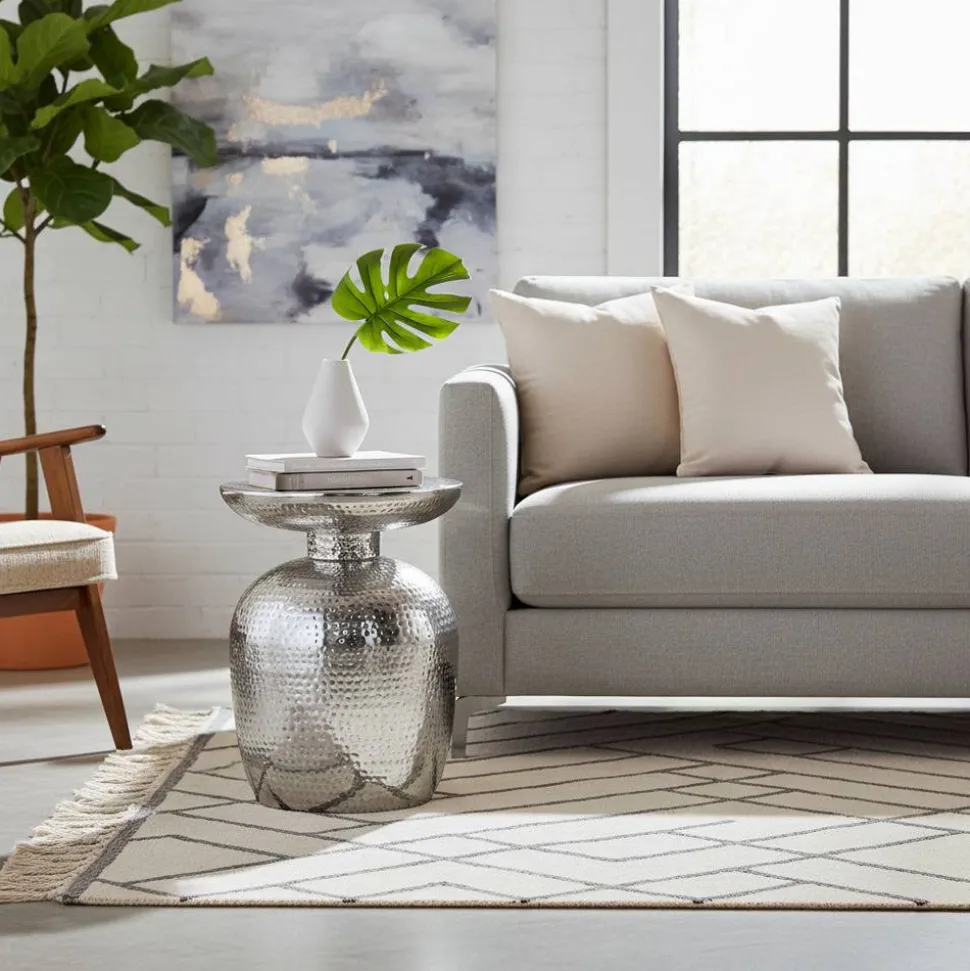 Stylischer Metalltisch mit Vasen Design - Myranga