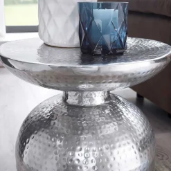 Stylischer Metalltisch mit Vasen Design - Myranga