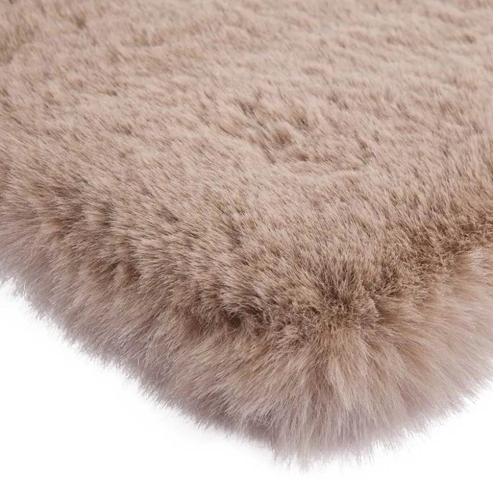 Teppich aus weichem Kunstfell in Creme - Yukons