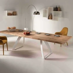 Tisch mit Baumkante Eiche Carmian & Metall Bügelgestell in Weiß