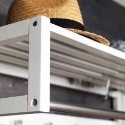 Weiße Hängegarderobe aus Massivholz - Gorfu