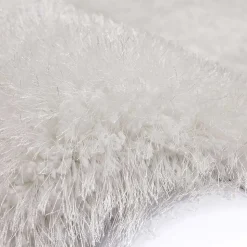 Weißer Teppich mit 8 cm Hochflor - Daroncas