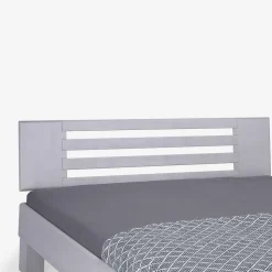 Weißes Massivholzbett Annabell mit Kopfteil